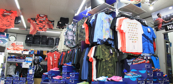 商品レイアウトを都度変更しています 常に最新の商品を展示しています